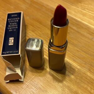 Avon Beyond Color Lipstick - Bold Red